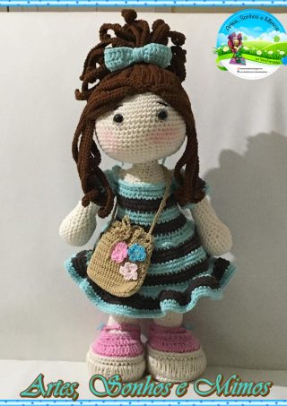 Boneca de Crochê