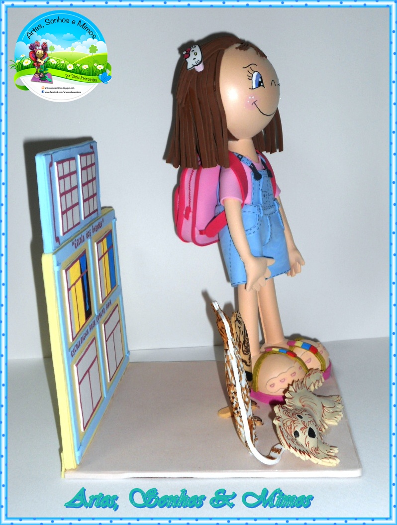 Menina na Escolinha e os seus Cachorrinhos - Image 4