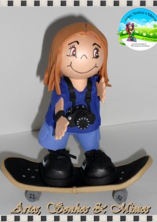 Menino Skate (7 cm)