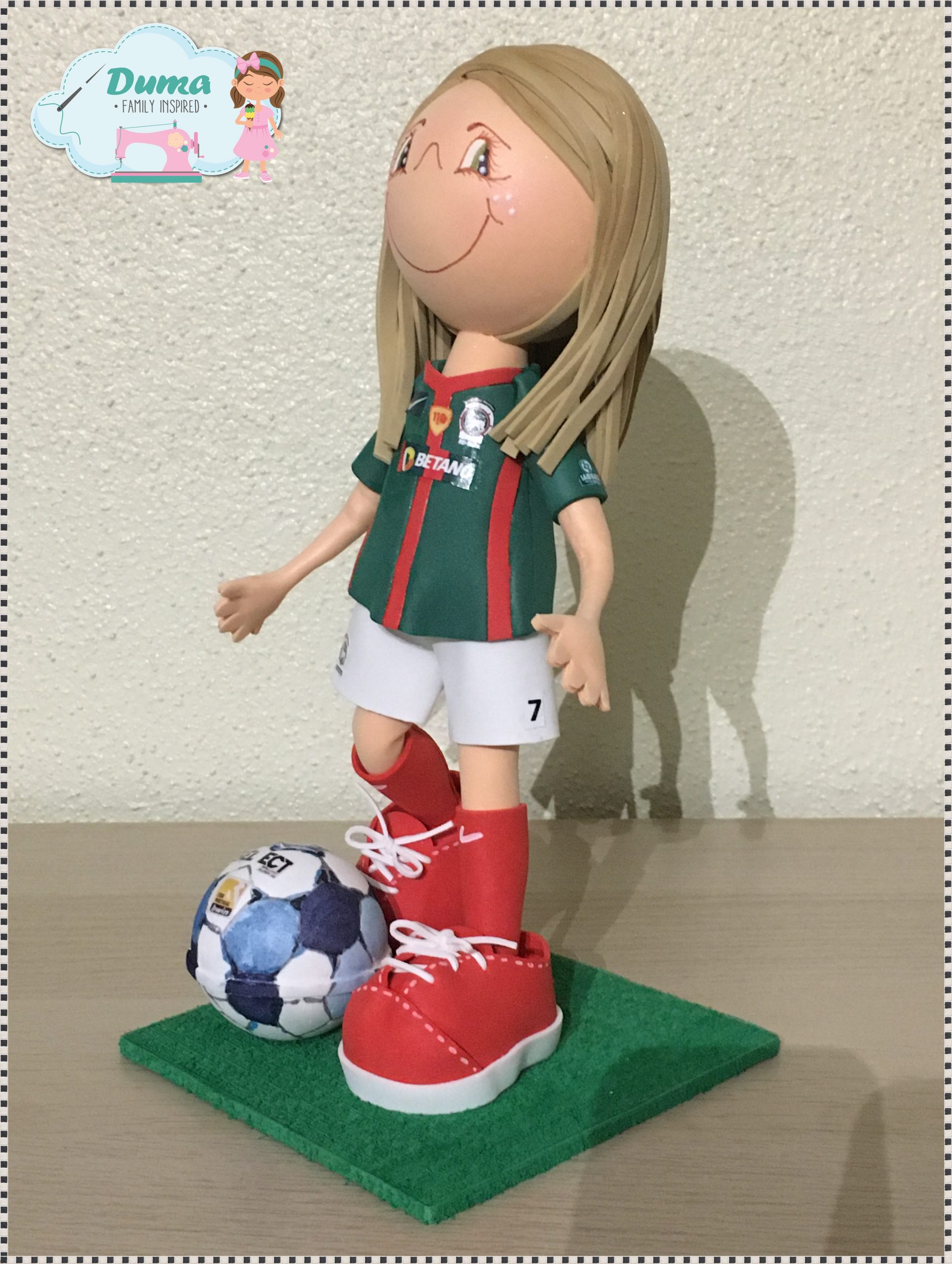 Jogadora de Futebol - Image 7